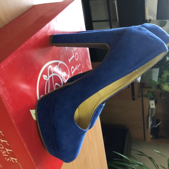 Apple bottom high heels - Picture 2 of 3